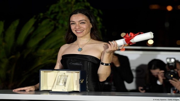 Cannes Film Festivalinde En İyi Kadın Oyuncu Ödülü Merve Dizdar’ın