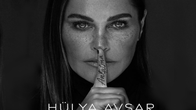 Hülya Avşar yeni şarkısını dijital platformda yayınlamaya hazırlanıyor